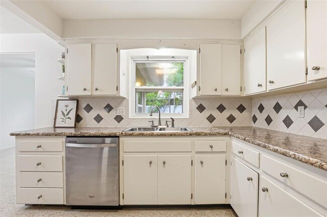 Building Photo - 2930 80th St N