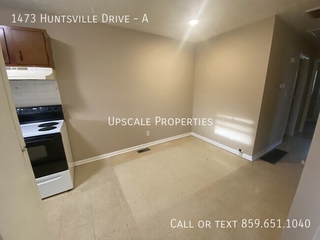 Building Photo - 1473 Huntsville Dr