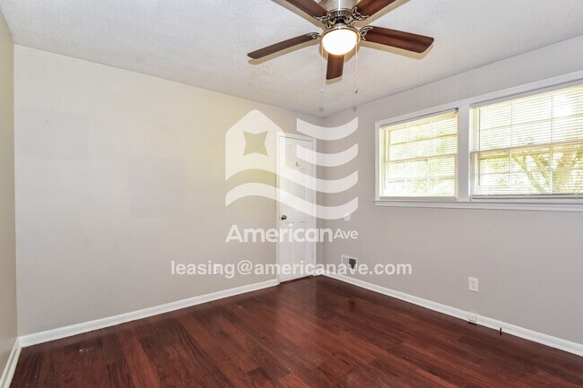 Building Photo - 520 Greensprings Dr