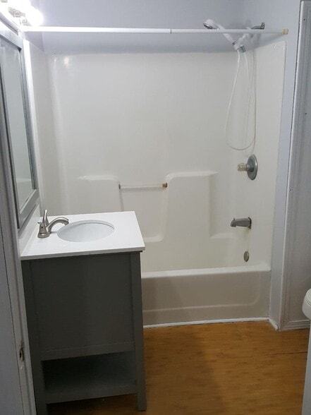 Bathroom - 220 N Blair St