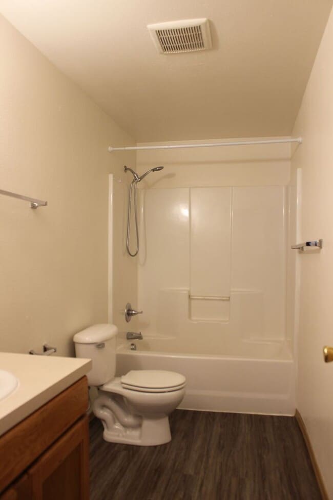 Building Photo - Cute single level, three bedroom home on quiet cul-de-sac in Hillsboro