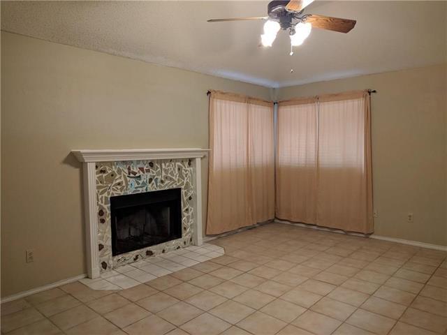 Building Photo - 1358 Meadow Creek Dr