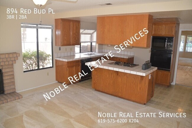 Building Photo - 894 Red Bud Pl-