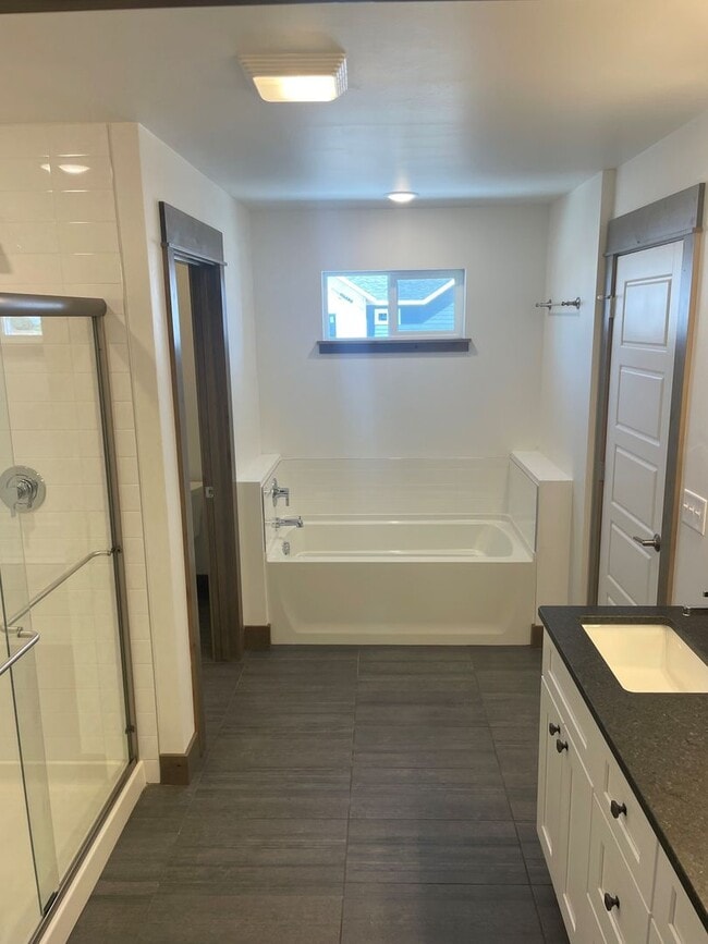 Building Photo - 36 Johnny Walker Ln