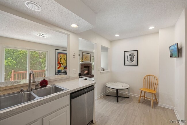 Building Photo - 5411 Village Station Cir