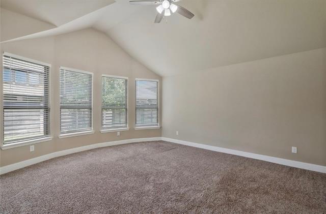 Building Photo - 855 Forest St