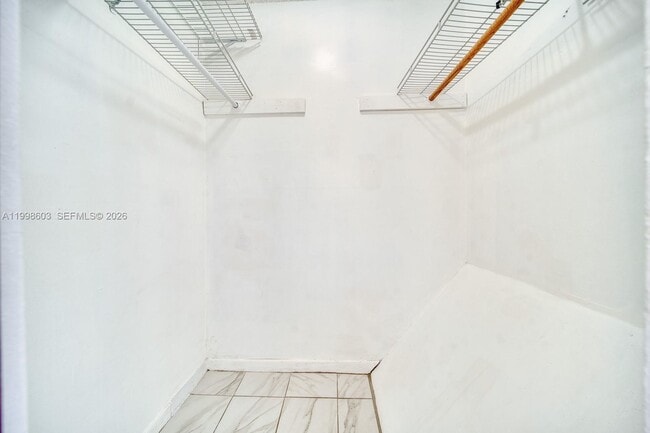 Building Photo - 840 SW 105th Ave