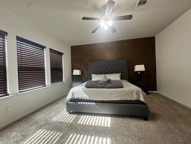 Building Photo - 3322 Harvest Meadow Ln