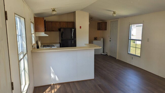 Building Photo - 9 Boulder Dr