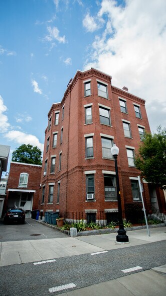 Building Photo - 169 Western Ave