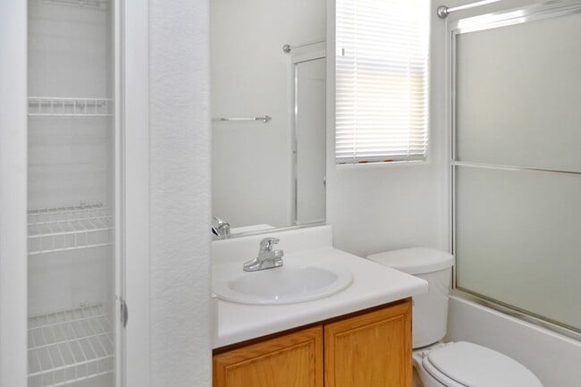 Building Photo - SOUTHWEST - 2 STORY HOME - 89178