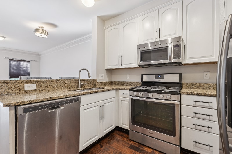 Building Photo - 15262 Torbay Way