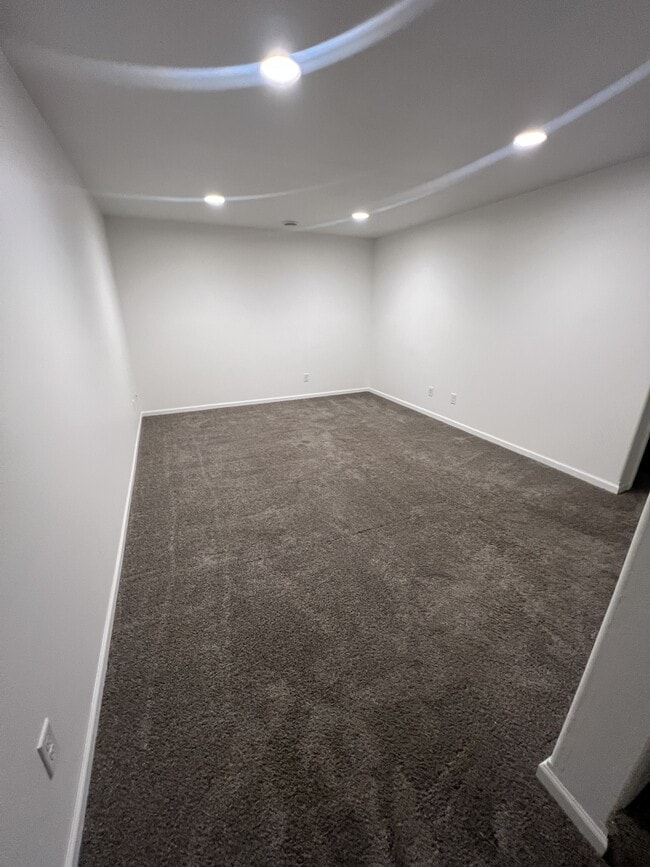 Building Photo - 5970 36th St S