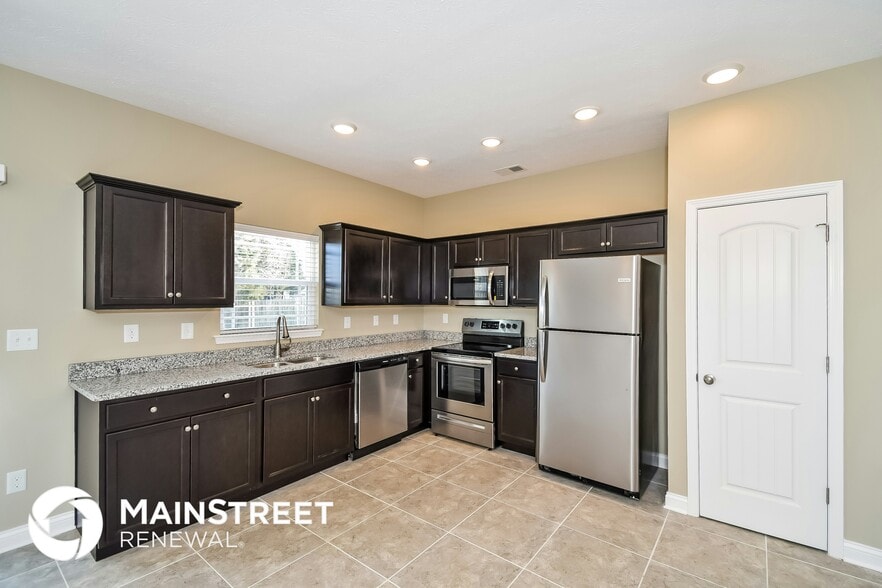 Building Photo - 6105 Port Antonio Rd