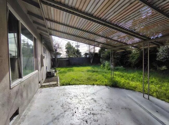 Building Photo - 4417 A Pkwy