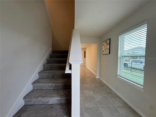 Building Photo - 2102 Charming Ave