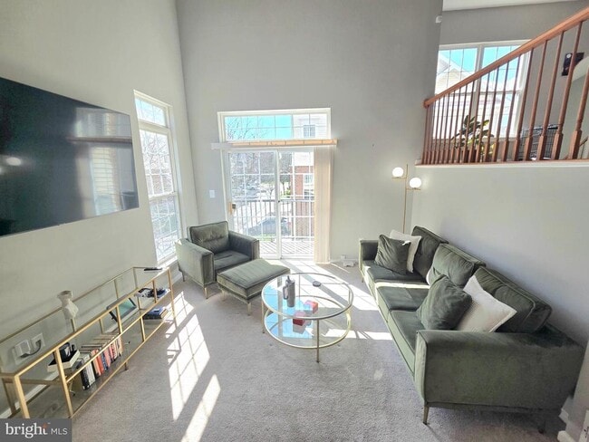 Building Photo - 1604 Post Oak Dr