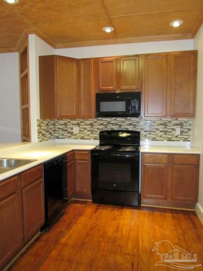 Building Photo - 525 W Gregory St