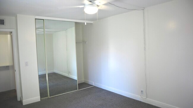 Building Photo - 194 Lake Arbor Dr