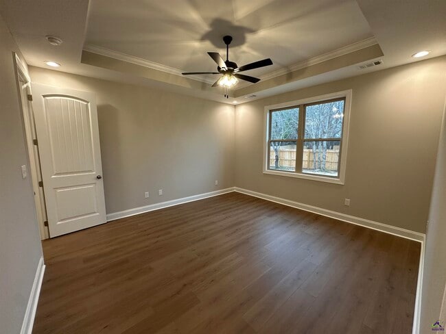 Building Photo - 110 Mayberry Ln