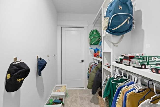 Building Photo - Luxury Rental in the Heart of the Rose District