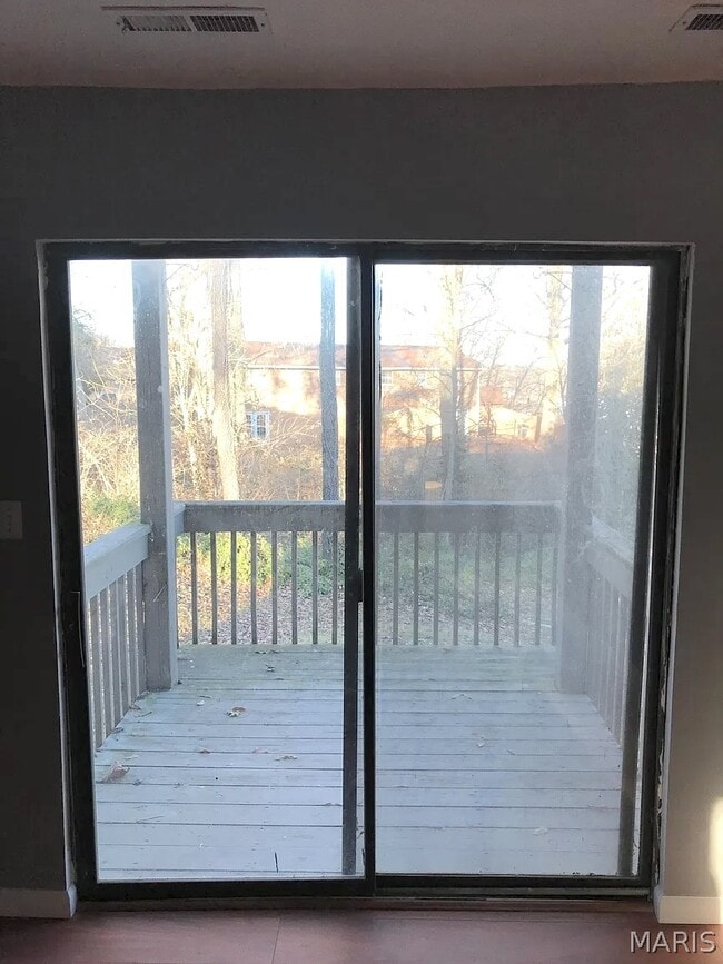 Building Photo - 1104 Arrowhead Dr