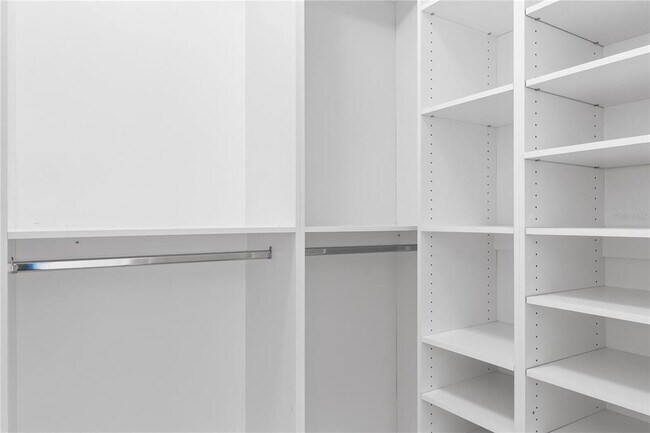 Building Photo - 2926 Siesta View Dr