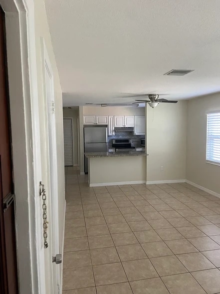 Building Photo - 5003 21st St W