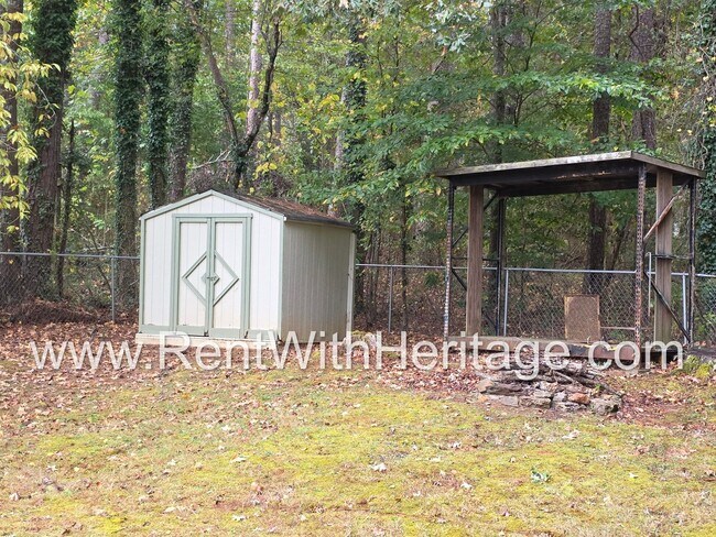 Building Photo - WOW! Fantastic 4Bedroom/ 2 Bath Ranch With All The Upgrades / Great Location / Popular Alexander ...