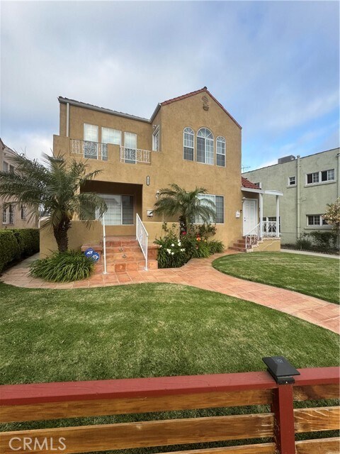 Primary Photo - 1046 S Citrus Ave