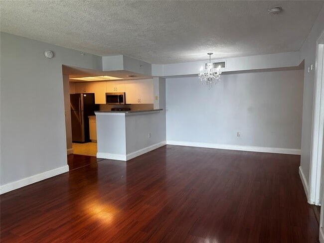 Building Photo - 5045 Wiles Rd