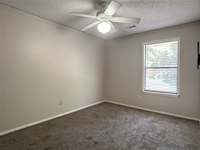 Building Photo - 4052 N Abington Ct