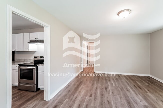 Building Photo - 6272 Spraul Ave