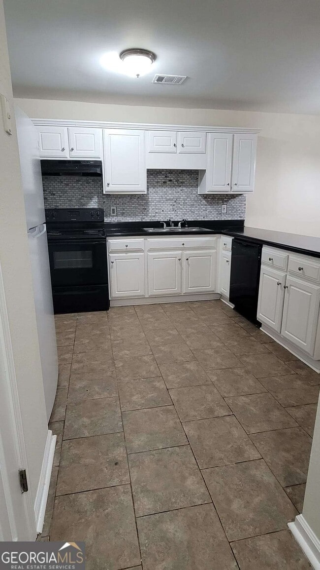 Building Photo - 6018 Creekerton Blvd