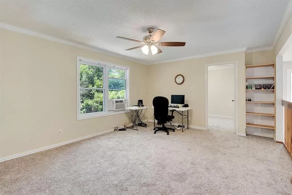 Building Photo - 4052 Pepperwood Dr