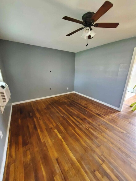 Building Photo - 1606 NW Floyd Ave