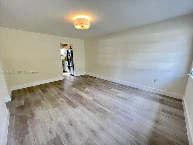 Building Photo - 3102 SW 10th St