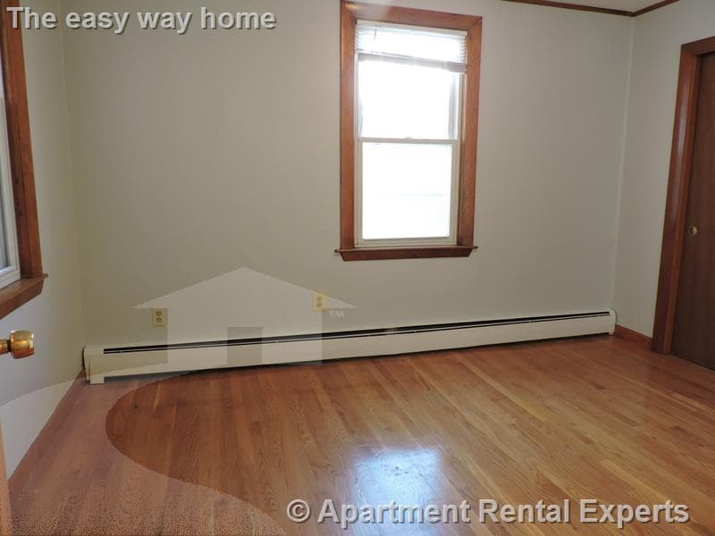 Building Photo - 119 Amory St