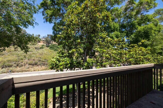 Building Photo - Furnished and Spacious 1 Bedroom Apartment...
