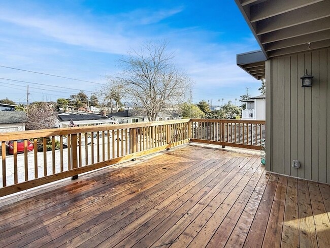 Building Photo - 4550 Opal St