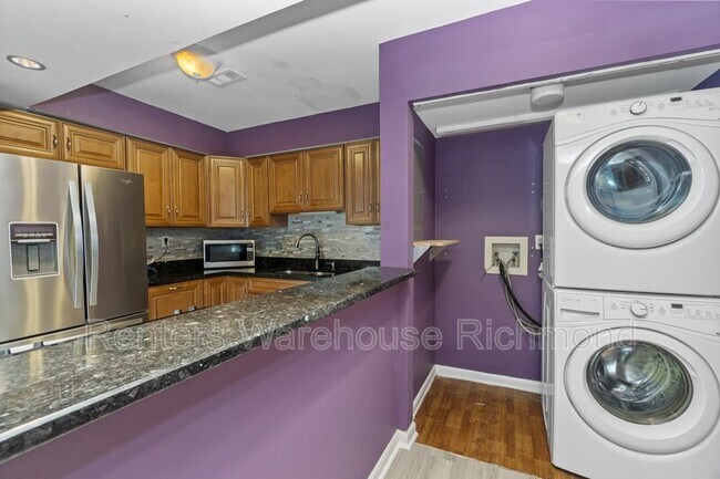 Building Photo - 1825 Ivystone Dr