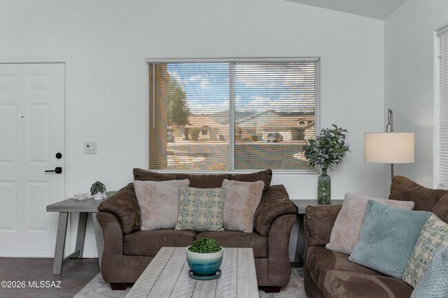 Building Photo - 5537 W Panther Butte St