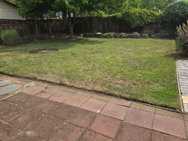 Building Photo - 3 bed 2 bath Family Home for Rent in Grant...