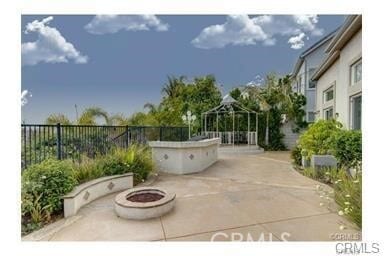 Building Photo - 17572 Edgewood Ln