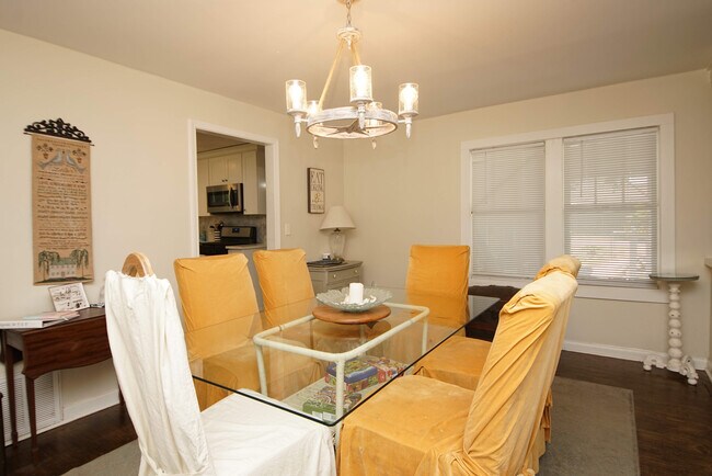 Building Photo - 37 Magnolia Ave SE