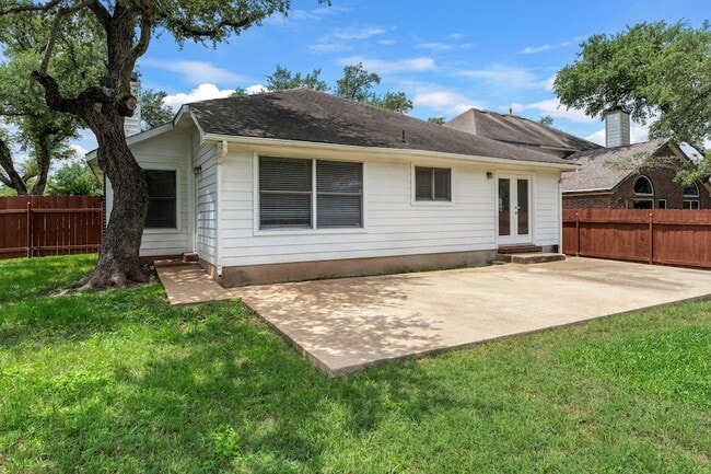 Building Photo - 5900 Taylorcrest Dr