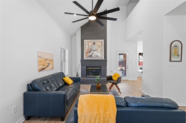 Building Photo - 7022 Cottonwood Cir