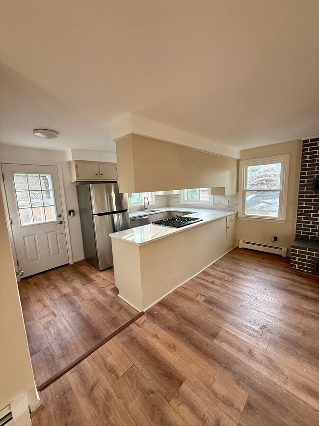 Building Photo - 79 Elida Ct