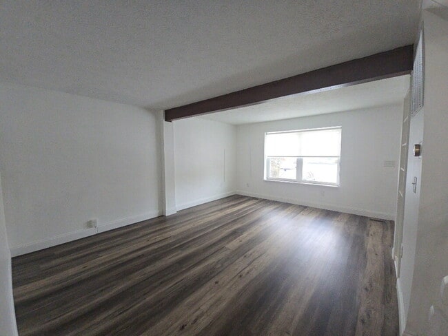 Building Photo - 2877 Mossy Brink Ct