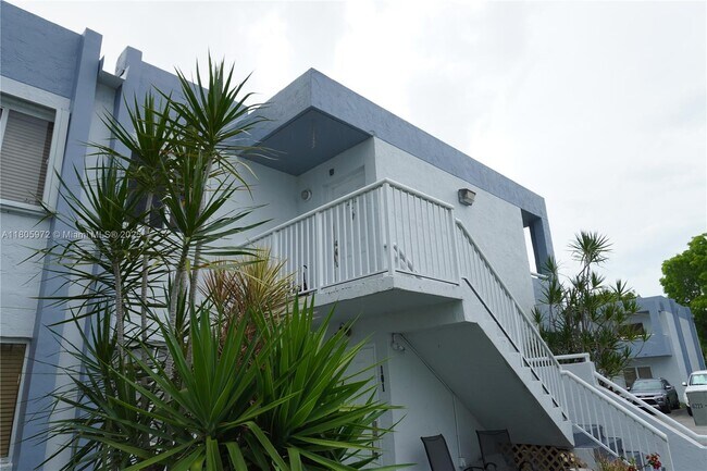 Primary Photo - 6225 SW 131st Ct